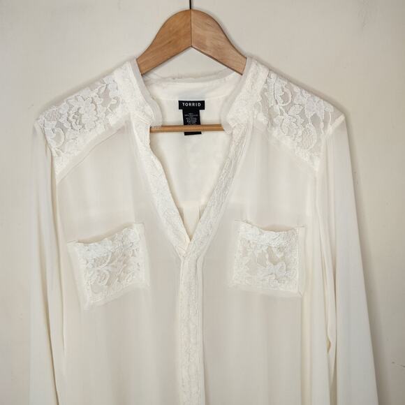 Torrid Ivory Chiffon + Lace Blouse Hi Low Hem - Picture 2 of 13